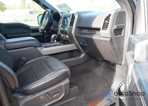 2019 Ford F-150 Raptor z USA, uszkodzony, nr VIN 1FTFW1RG8KFB68273